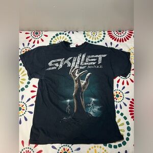 VTG Y2K Skillet Awake Band Tour T-Shirt Size Medium